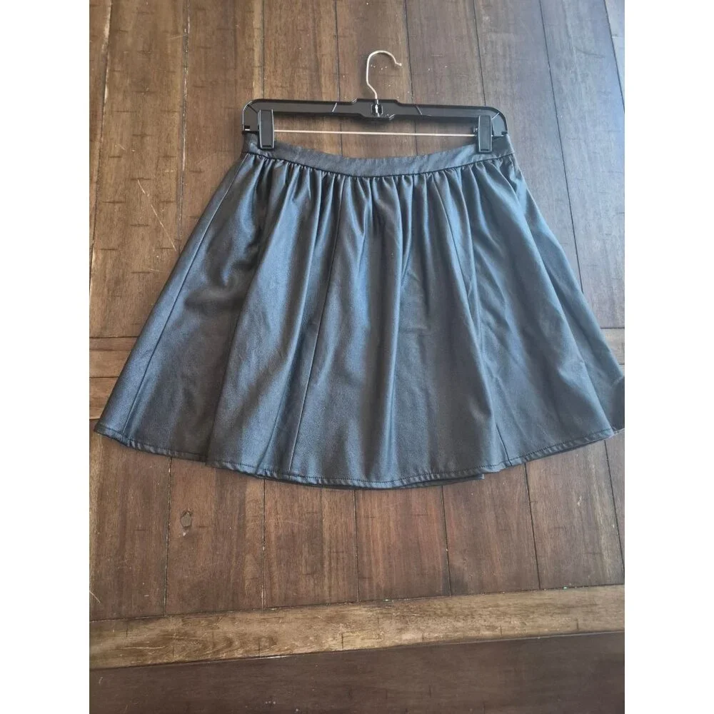 Noveau Pink Black Faux Leather Skater Skirt Size 3 - Picture 4 of 4